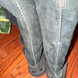 Uggs tall boots button